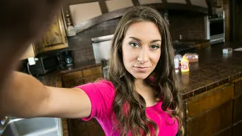 Remy LaCroix 在 'My Kind Of Cooking Show'